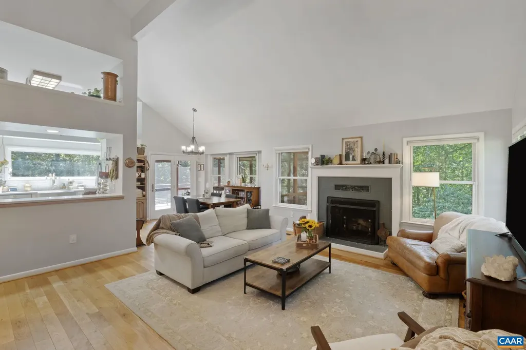 3915 William Court Charlottesville VA 22903