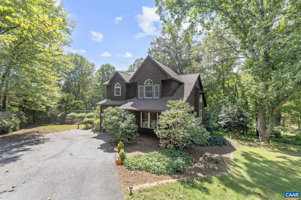 3915 William Court Charlottesville VA 22903