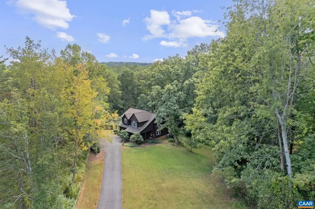 3915 William Court Charlottesville VA 22903