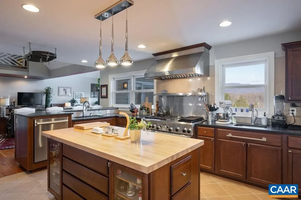 1141 Kingsway Road Afton VA 22920