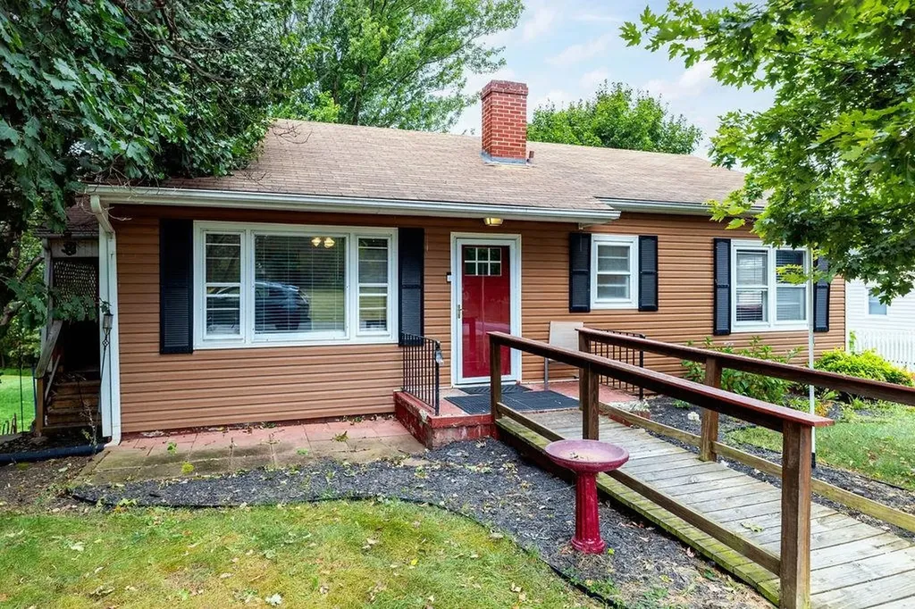 74 Beverley Court Staunton VA 24401
