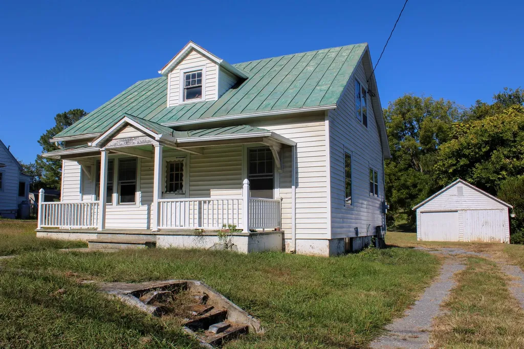 Staunton VA, 489 Lee Jackson Highway