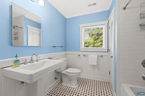 150 Lynx Farm Lane Charlottesville VA 22903