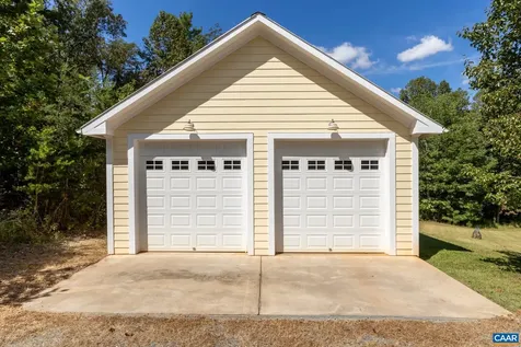 150 Lynx Farm Lane Charlottesville VA 22903