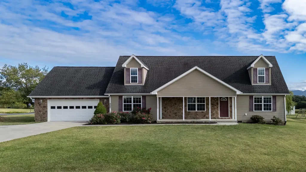 9280 King Russell Court Mcgaheysville VA 22840