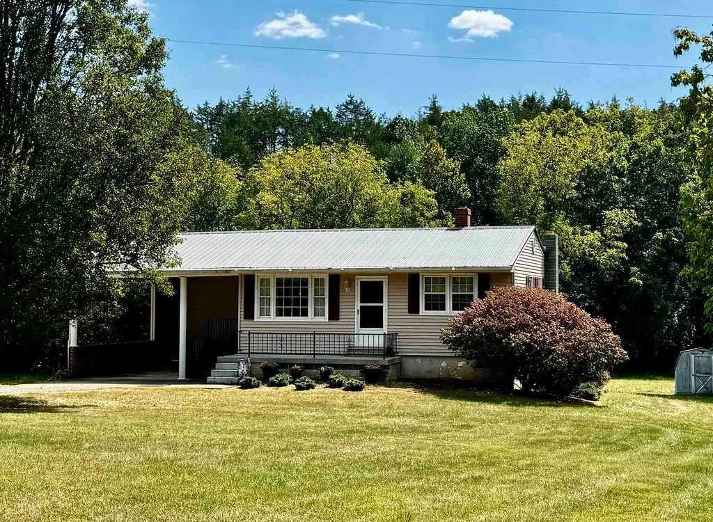 484 Naked Creek Hollow Road Weyers Cave VA 24486