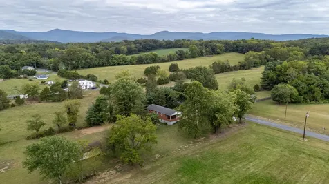 3665 Stoney Creek Road Edinburg VA 22824
