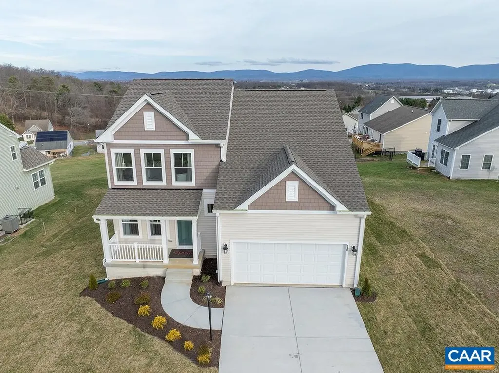 86 Lookover Terrace Stuarts Draft VA 24477