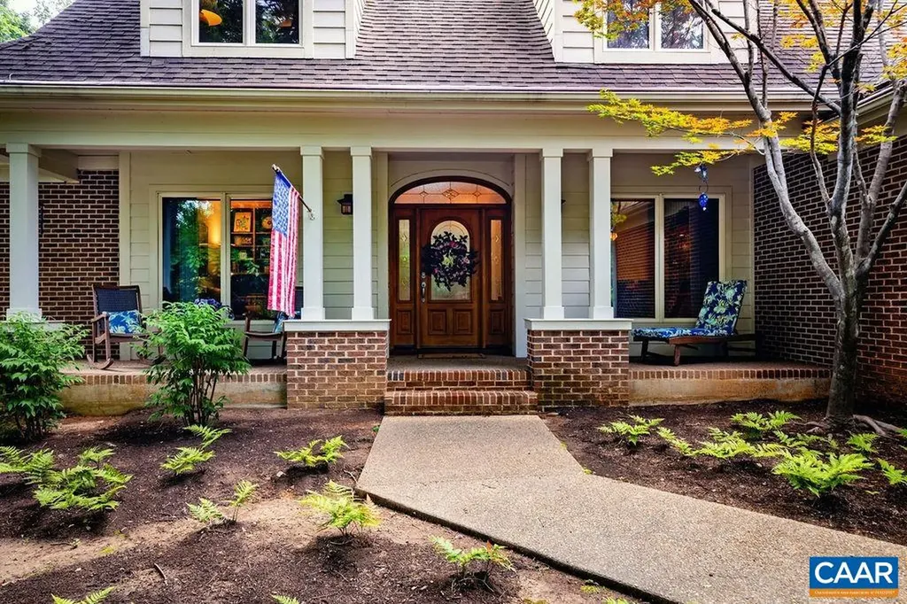 26 May Apple Lane Nellysford VA 22958