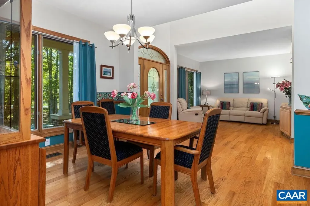 26 May Apple Lane Nellysford VA 22958