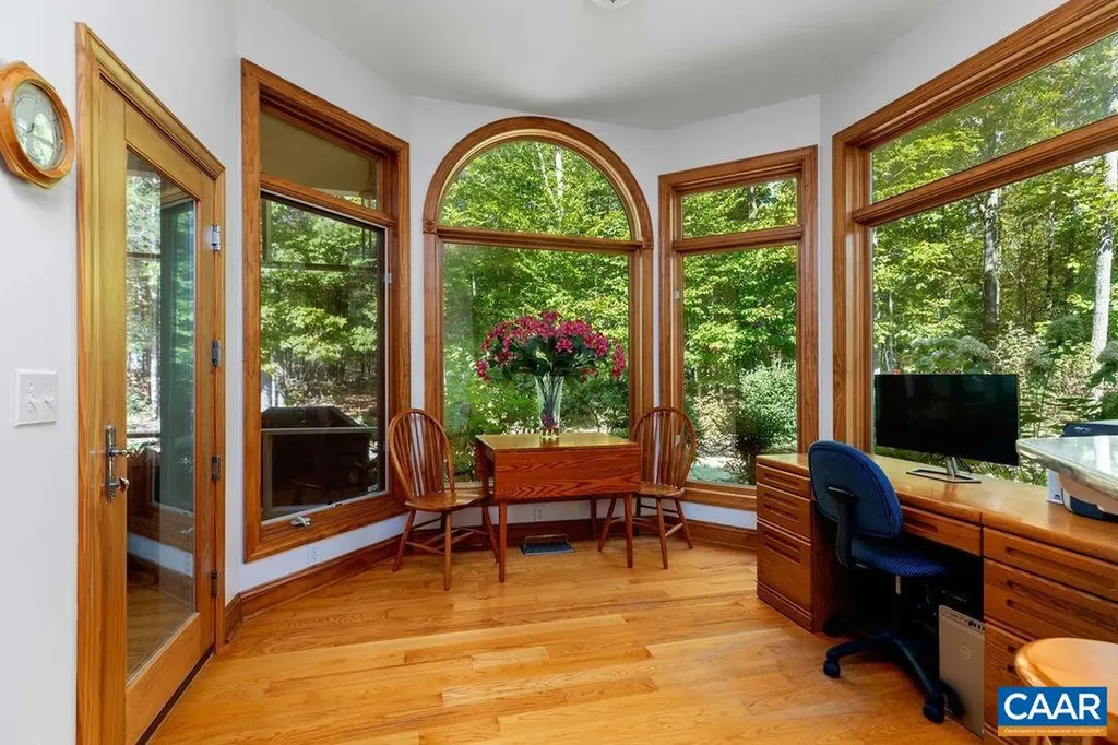 26 May Apple Lane Nellysford VA 22958