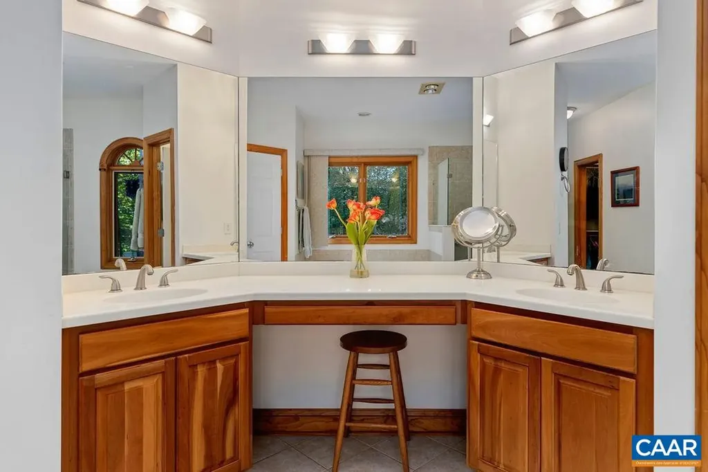 26 May Apple Lane Nellysford VA 22958