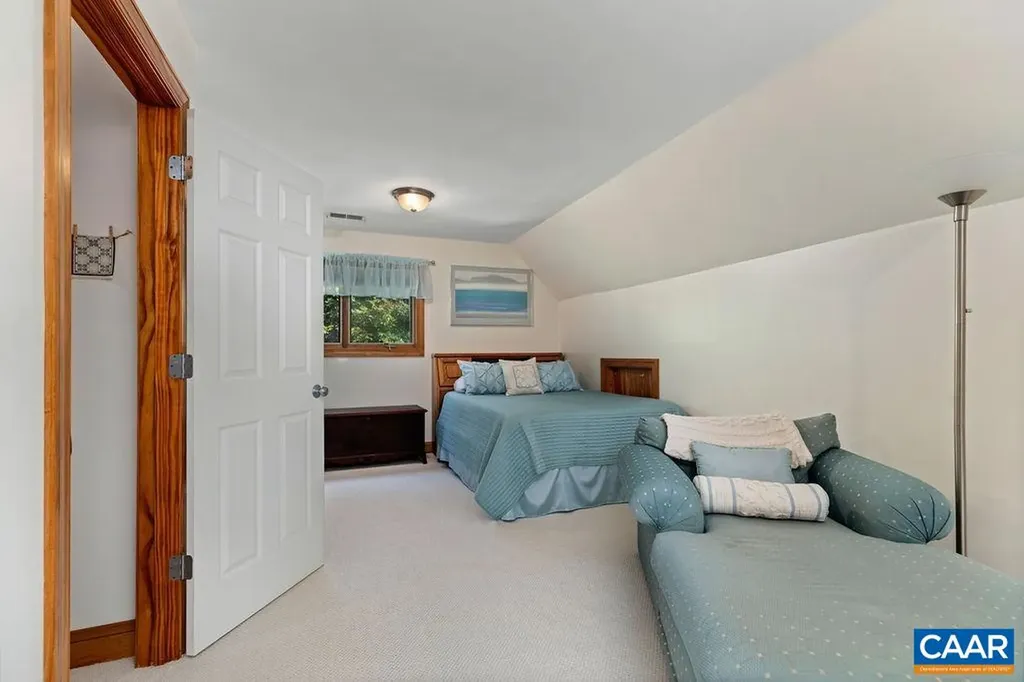 26 May Apple Lane Nellysford VA 22958