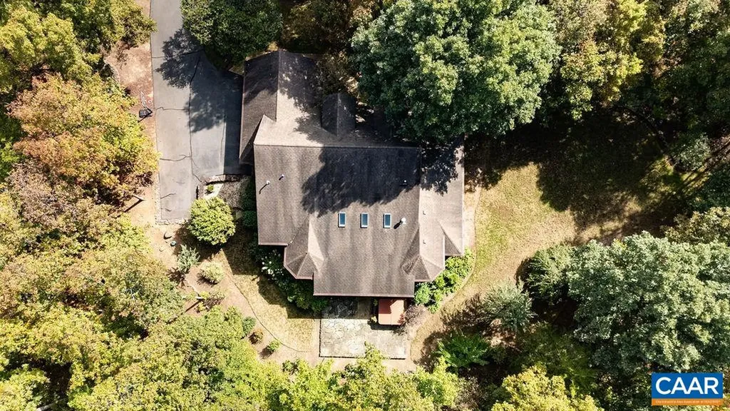 26 May Apple Lane Nellysford VA 22958