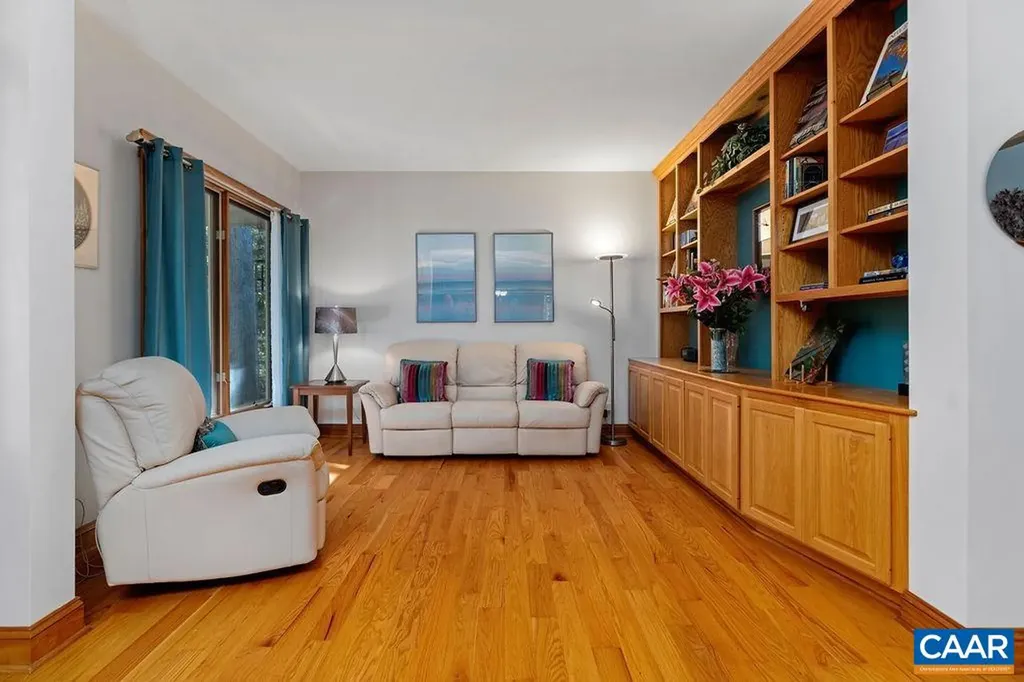 26 May Apple Lane Nellysford VA 22958