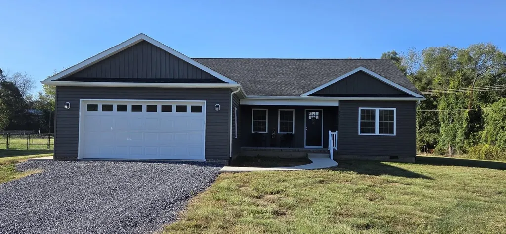 809 6th Street Grottoes VA 24441