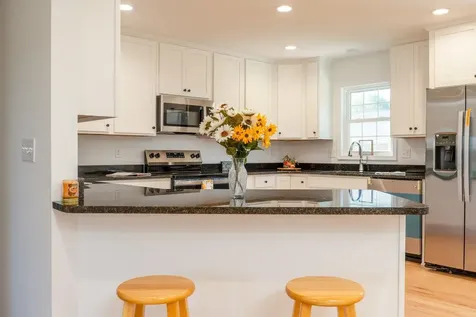 809 6th Street Grottoes VA 24441