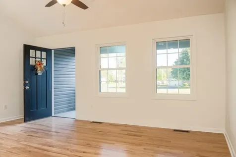 809 6th Street Grottoes VA 24441