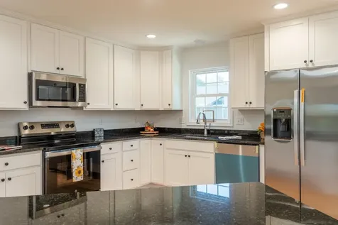 809 6th Street Grottoes VA 24441
