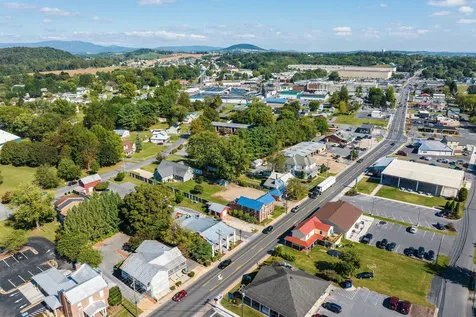 403 North Main Street Bridgewater VA 22812