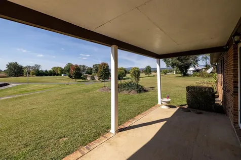 9108 Nazarene Church Road Bridgewater VA 22812