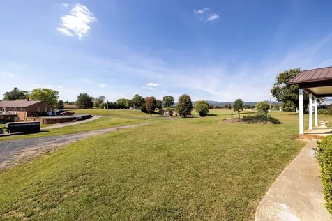 9108 Nazarene Church Road Bridgewater VA 22812