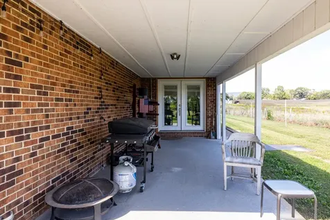 9108 Nazarene Church Road Bridgewater VA 22812