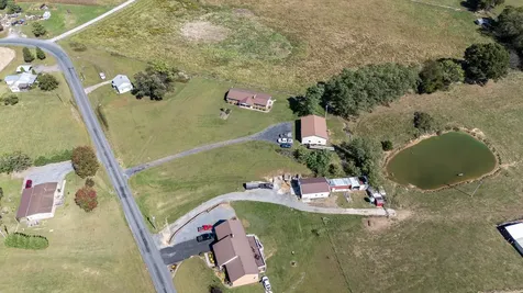 9108 Nazarene Church Road Bridgewater VA 22812