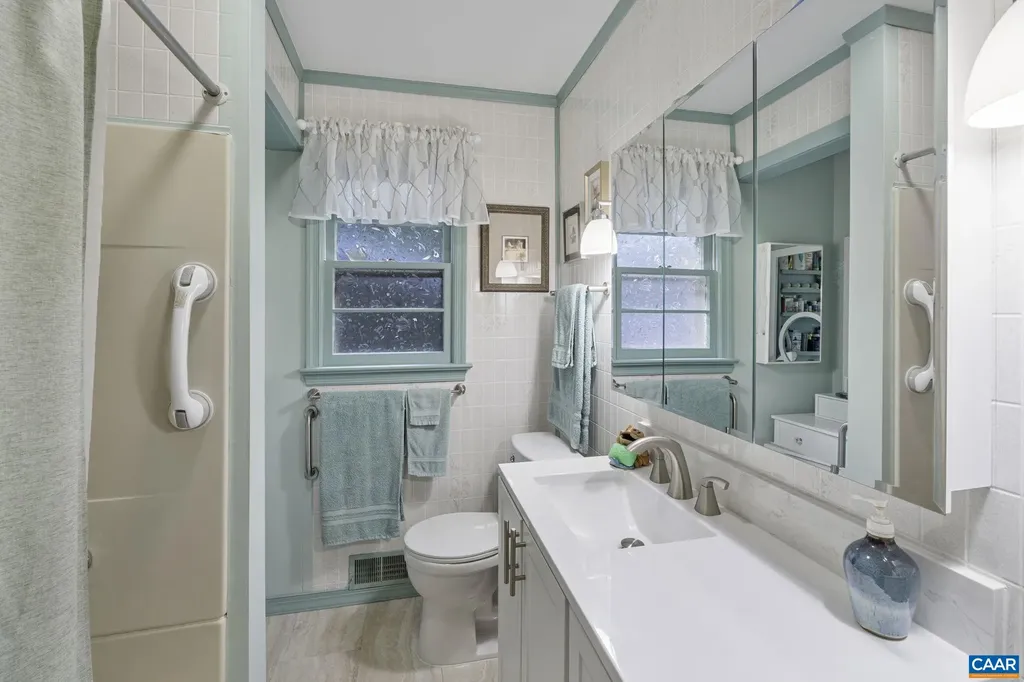 9020 West River Road Palmyra VA 22963