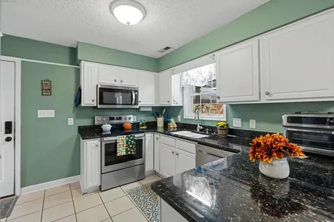 48 Meadow Ridge Road Waynesboro VA 22980