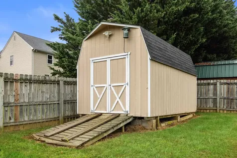 48 Meadow Ridge Road Waynesboro VA 22980