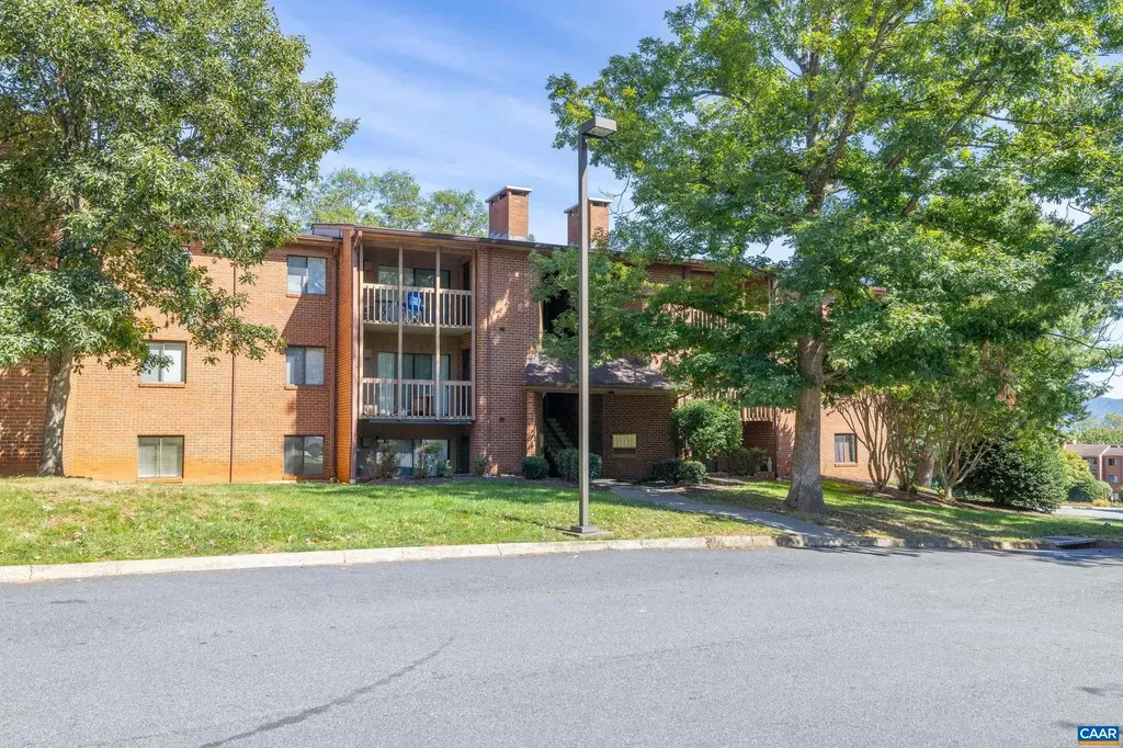 127 Turtle Creek Road Charlottesville VA 22901