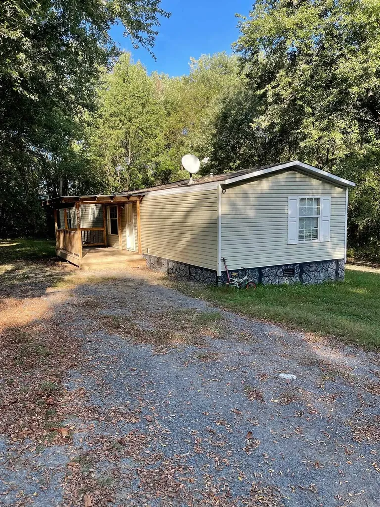 2274 Precision Lane Broadway VA 22815