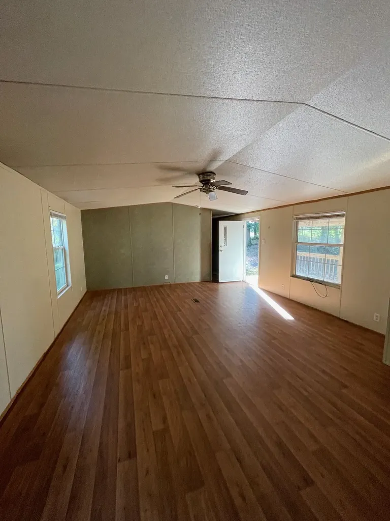 2274 Precision Lane Broadway VA 22815