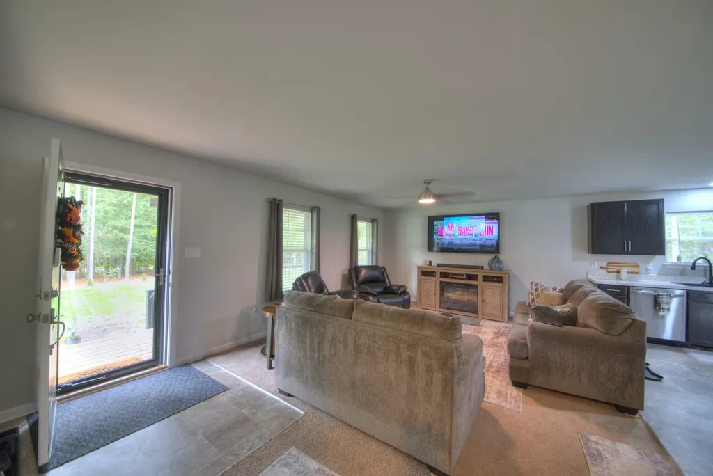 2635 Bumpass Road Beaverdam VA 23015