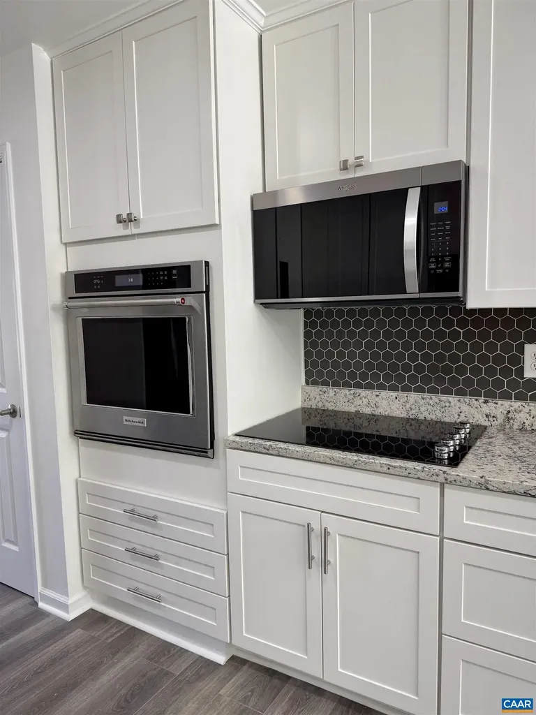 610 Landover Road Troy VA 22974