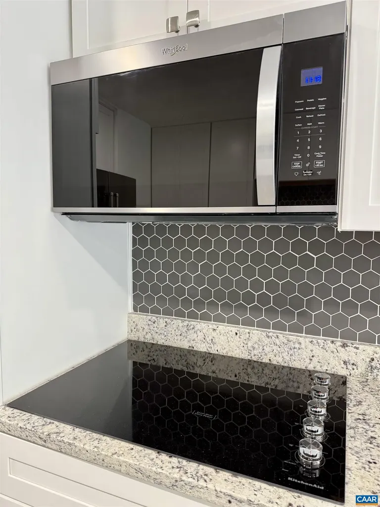 610 Landover Road Troy VA 22974