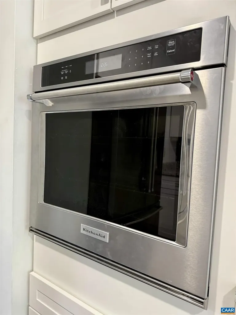 610 Landover Road Troy VA 22974