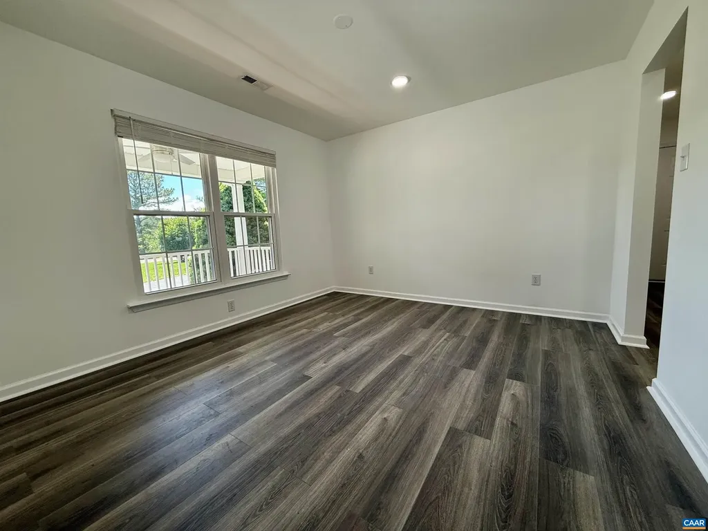 610 Landover Road Troy VA 22974