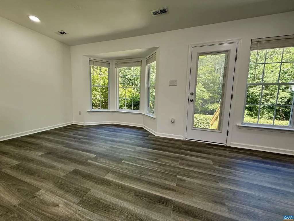 610 Landover Road Troy VA 22974