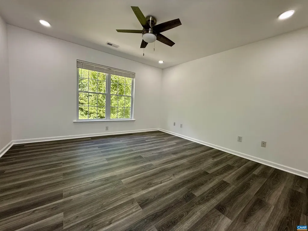 610 Landover Road Troy VA 22974