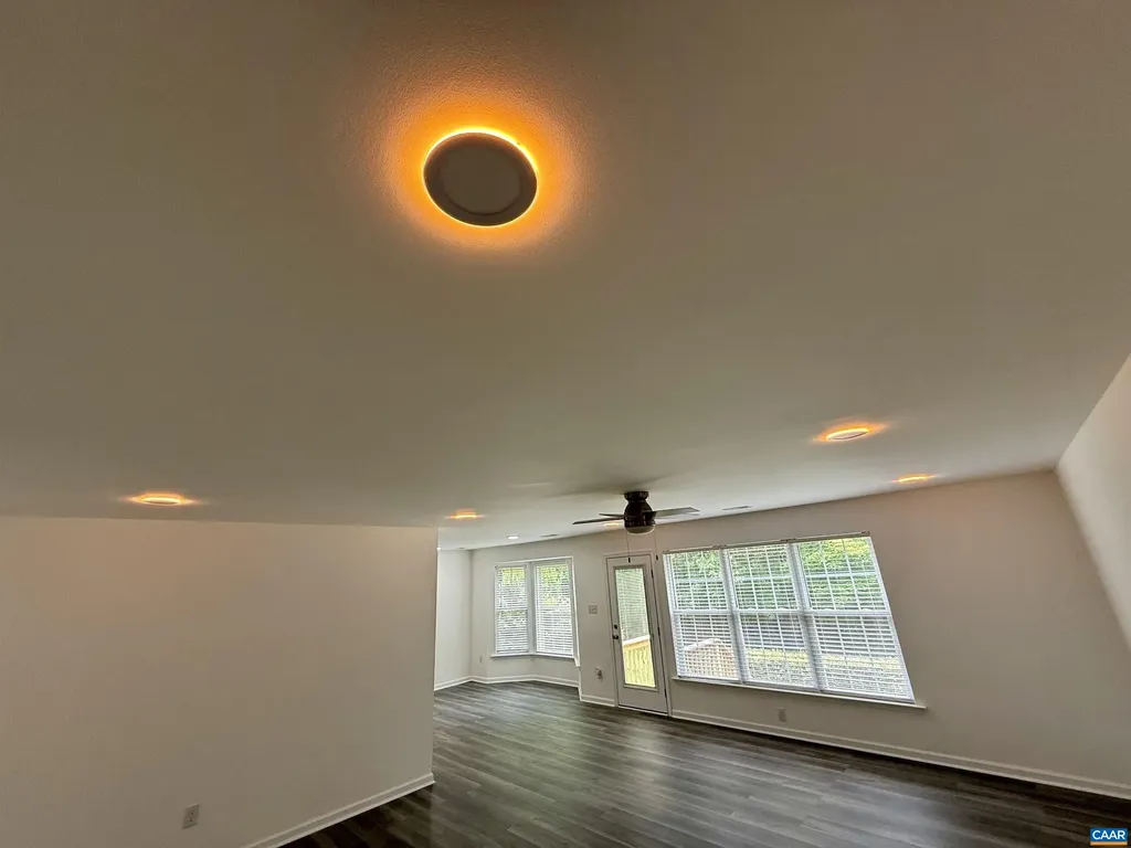 610 Landover Road Troy VA 22974