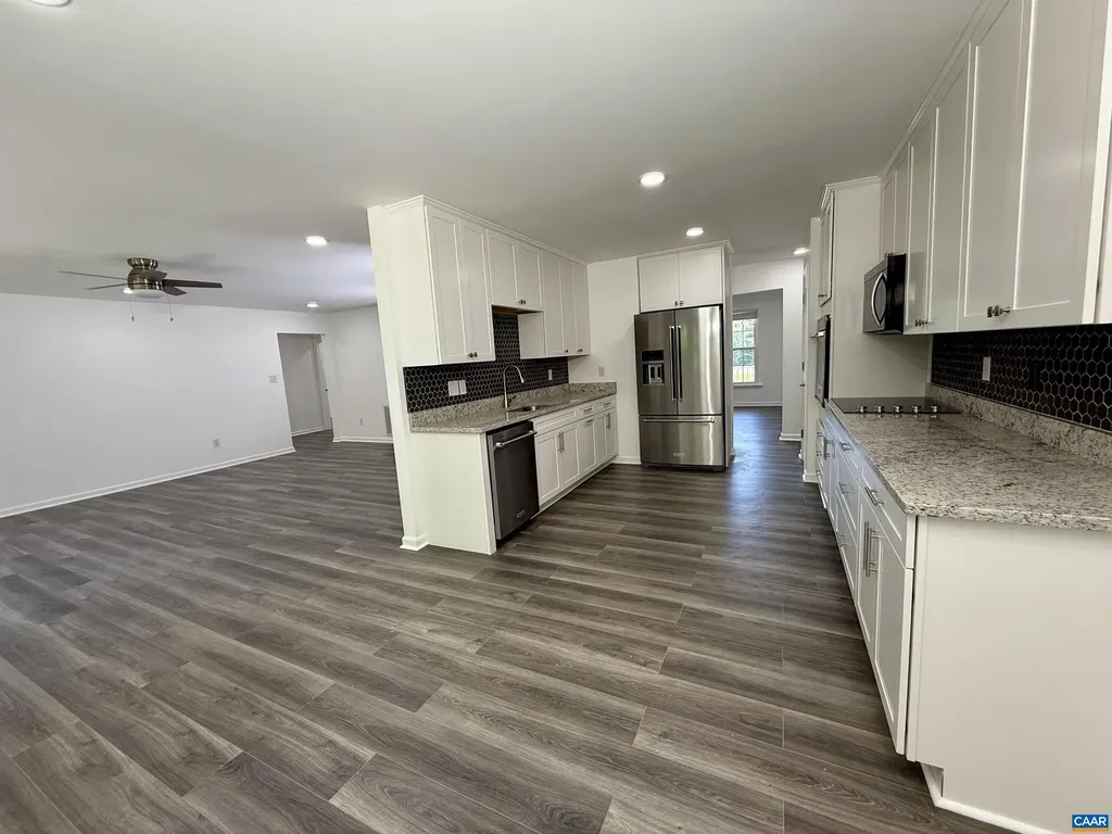 610 Landover Road Troy VA 22974