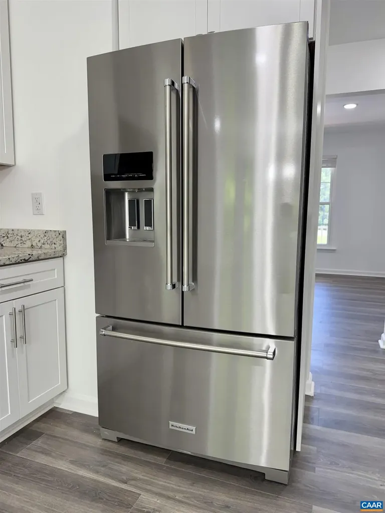 610 Landover Road Troy VA 22974