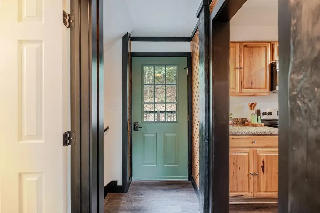 20220 Wooded View Lane Elkton VA 22827