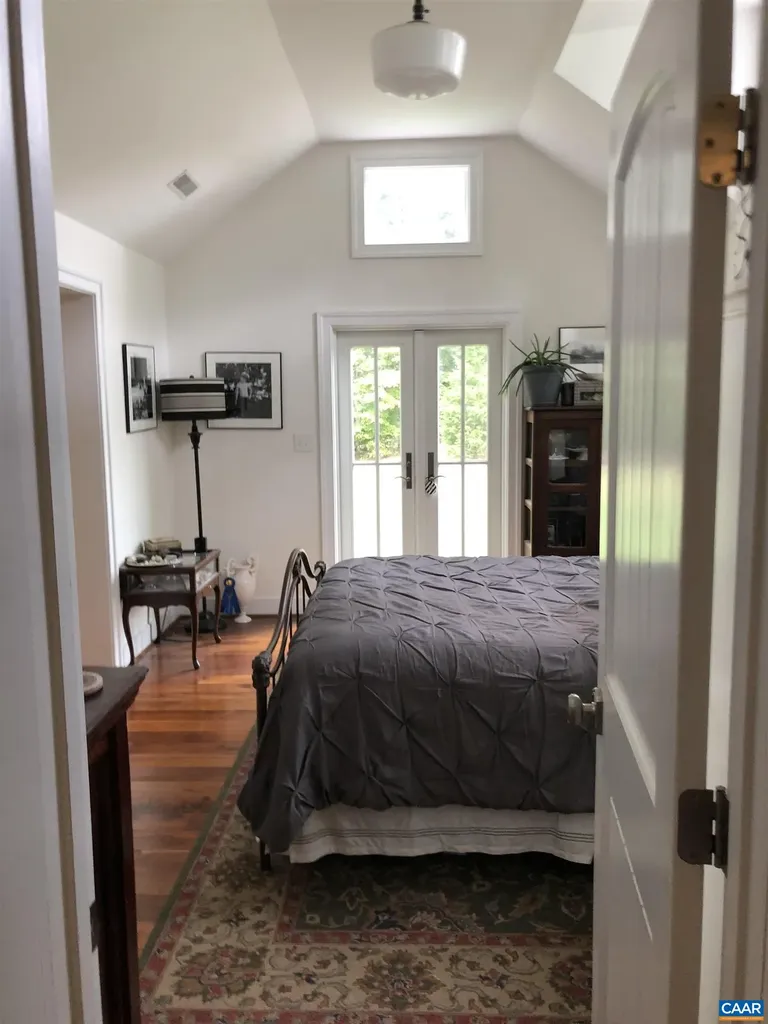 9702 Hatton Ferry Road Scottsville VA 24590