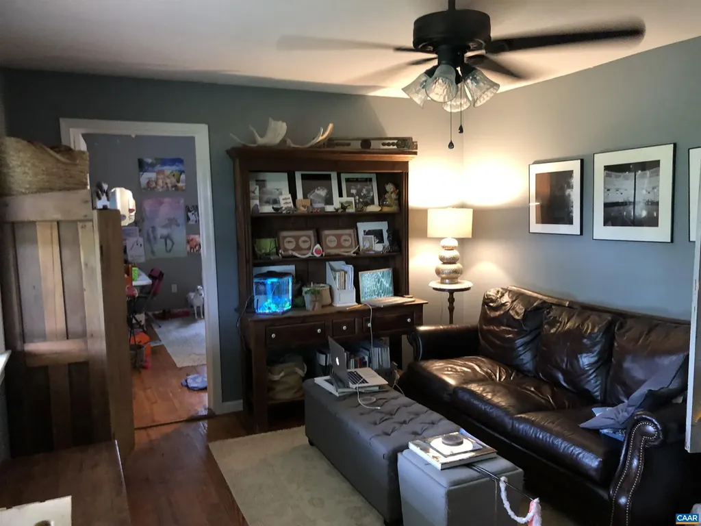 9702 Hatton Ferry Road Scottsville VA 24590