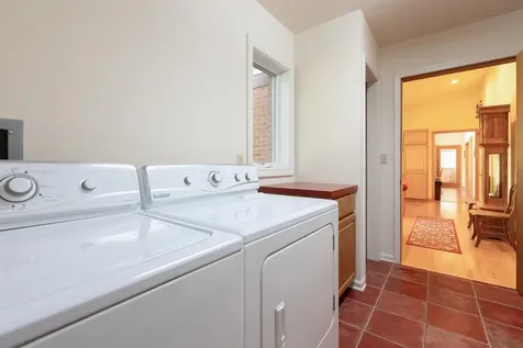 5722 Gardner Lane Bridgewater VA 22812