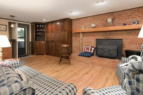 5722 Gardner Lane Bridgewater VA 22812