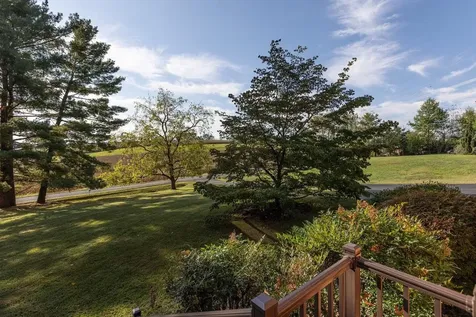 5722 Gardner Lane Bridgewater VA 22812